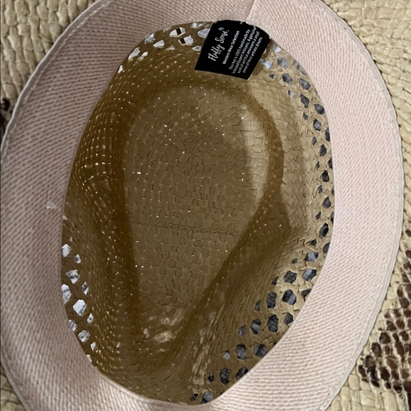 NEW Fluffy Sense Blinde Cowgirl Hat - Picture 3 of 8